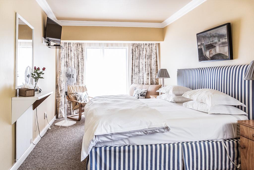 Highview Lodge Mossel Bay Exterior foto